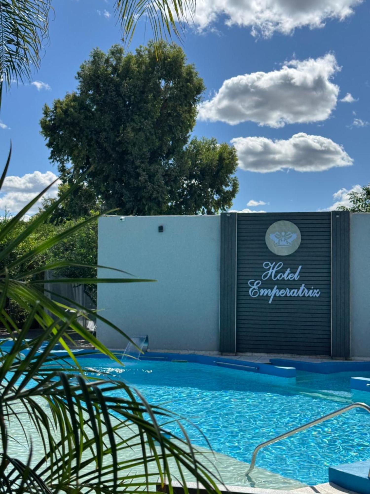 Hotel Termal Emperatriz Termas de Río Hondo Zewnętrze zdjęcie